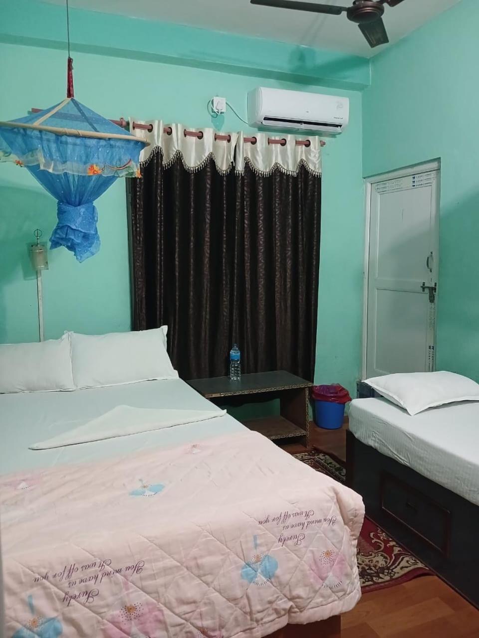 Tiger Corner Inn Homestay โซราฮา ภายนอก รูปภาพ