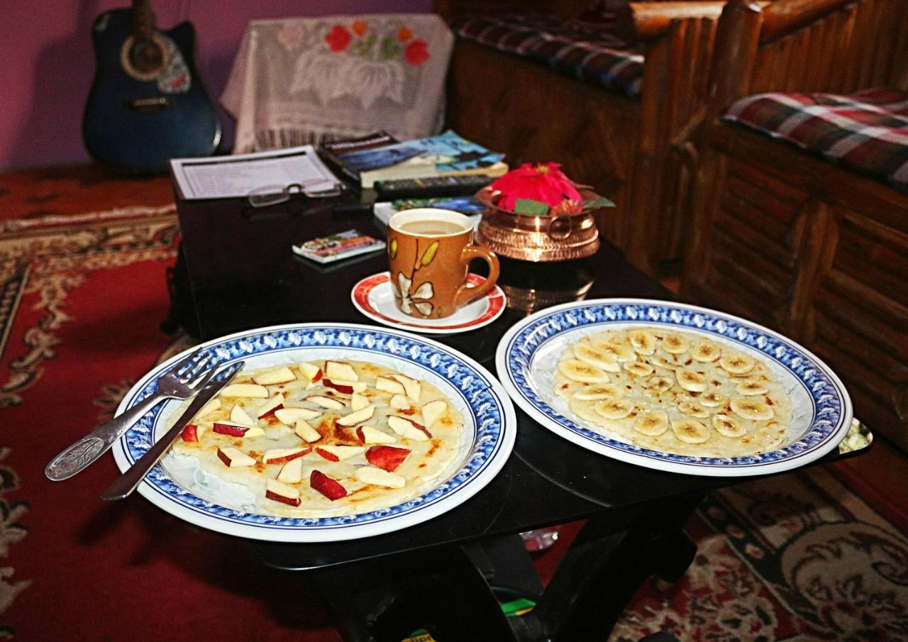 Tiger Corner Inn Homestay โซราฮา ภายนอก รูปภาพ